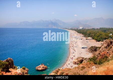 Türkei, Mittelmeer-Region, Antalya, Golf von Antalya und Taurus-Gebirge, Konyaalti Strand Stockfoto