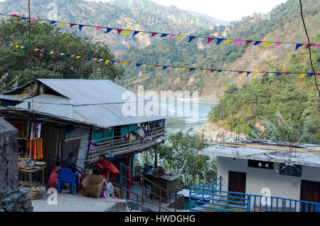 Baraha Chhetra Tempelbezirk mit Saptakoshi Fluss in Sunsari Nepal Stockfoto