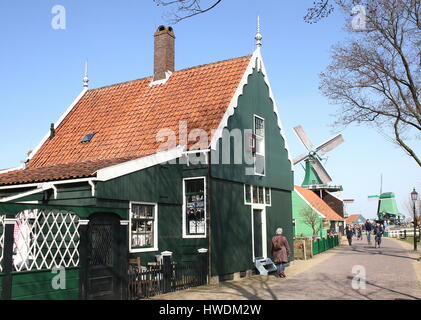 Late18th Jahrhundert Senf Mühle De Huisman in Zaanse Schans, Zaandam / Zaandijk, Niederlande Stockfoto