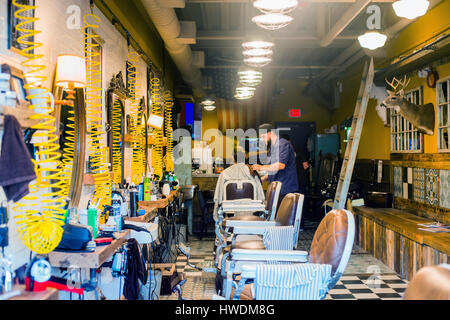 Barbier bei der Arbeit Stockfoto