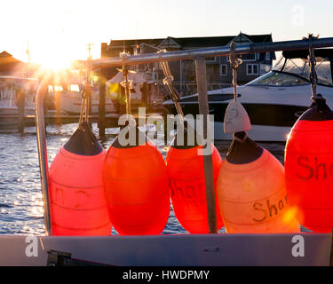 NC00827-00... NORTH CAROLINA - Sonnenaufgang über Silber See Hafen in der Stadt von Ocracoke, Ocracoke Island in den Outer Banks. Stockfoto