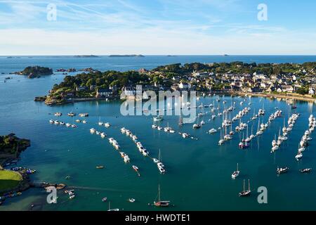 Frankreich, Côtes-d ' Armor (22), Küste von Granit rose, Perros-Guirec, Ploumanac'h, der Hafen von Ploumanac'h (Luftbild) Stockfoto