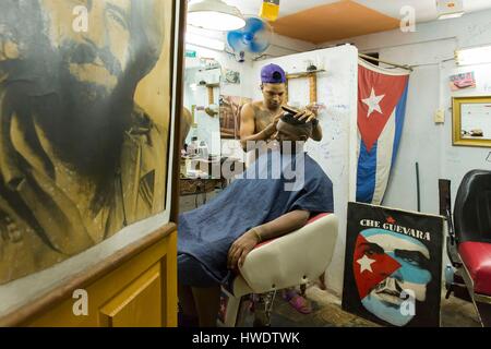 Kuba, Provinz Ciudad De La Habana, Habana Vieja Bezirk Weltkulturerbe von UNESCO, Havanna, Friseur Stockfoto