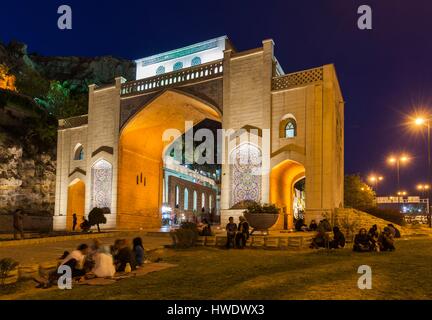 Iran, Iran, Shiraz, Koran Gateway, Dämmerung Stockfoto