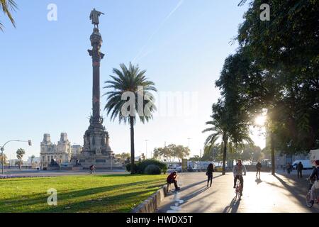 Spanien, Katalonien, Barcelona, La Barceloneta, Port Vell, Christopher Columbus Spalte von Architekt Gaietà Buigas für die Weltausstellung von 1888 am Ende der La Rambla de Sant Josep, Las Ramblas gebaut Stockfoto