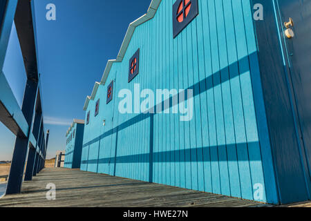 Blauen Kabinen von Saint-Gilles Croix de Vie großen Strand (Vendee, Frankreich) Stockfoto