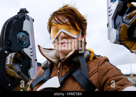 Weibliche Cosplay Fan Teilnahme an MCM Comic Con, Birmingham, UK 2017 in Charakter Kostüm. Stockfoto