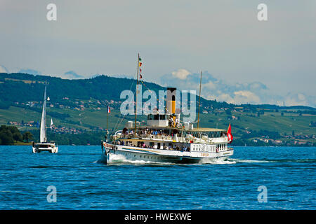 Schaufelrad-Dampfer Simplon am Genfer See, Genf, Schweiz Stockfoto