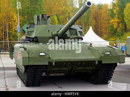Nizhny Tagil, Russland - 11. September 2015: Der Tank T-14 Armata ist ein russischer 5. Generation Kampfpanzer auf Armata Universalplattform bekämpfen basiert Stockfoto