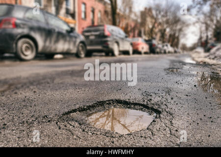 Großen Schlagloch in Montreal, Kanada. Stockfoto