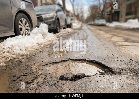 Großen Schlagloch in Montreal, Kanada. Stockfoto