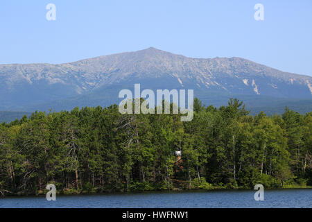 Ein Blick über den oberen Togue Teich der Mount Katahdin im Baxter State Park Stockfoto