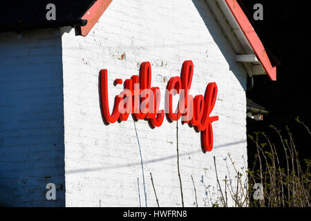 Winterbourne Abbas, Dorset, UK.  20. März 2017.  Großbritannien Wetter.  Das Little Chef Restaurant neben der A35 in Winterbourne Abbas in Dorset hat plötzlich geschlossen und wurden mit Brettern vernagelt.  Bildnachweis: Graham Hunt/Alamy Live-Nachrichten Stockfoto