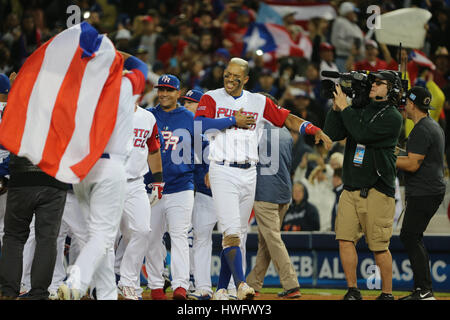 Los Angeles, CA, USA. 20. März 2017. im Spiel zwischen den Niederlanden und in Puerto Rico, World Baseball Classic Semi-Finals, Dodger Stadium in Los Angeles, CA. Peter Joneleit CSM/Alamy Live News Stockfoto