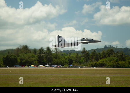 Langkawi, Malaysia. 21. März 2017. Malaysische Sukhoi SU30 zieht für die Antenne Anzeige bei LIMA Expo Credit: Chung Jin Mac/Alamy Live News Stockfoto