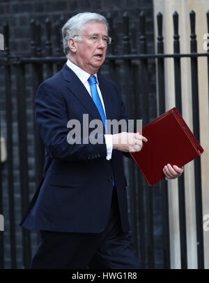 London, Großbritannien. 21 Mär, 2017. Sir Michael Fallon mp Staatssekretär für Verteidigung gesehen die Teilnahme an der wöchentlichen Kabinettssitzung in Downing Street. Credit: Wfpa/alamy leben Nachrichten Stockfoto