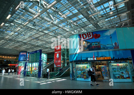 Haupthalle, Ostbahnhof, Friedrichshain, Berlin, Deutschland Stockfoto