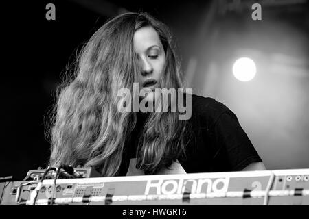 BARCELONA - 13 JUN: Jessy Lanza (Elektroniker) Auftritt beim Sonar Festival am 13. Juni 2014 in Barcelona, Spanien. Stockfoto