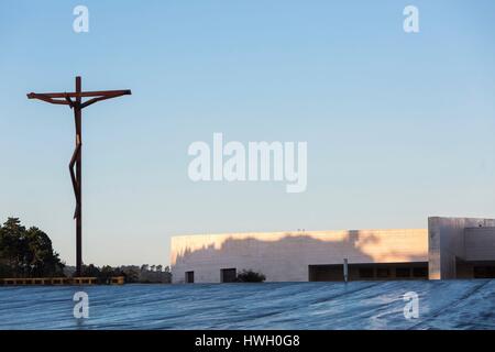 Portugal, Provinz Beira Litoral, Fatima, ist eine Stadt, berühmt geworden durch das Heiligtum Unserer Lieben Frau von Fatima, im Gedenken an die Erscheinung der Jungfrau des Rosenkranzes zu 3 junge Bauern Stockfoto