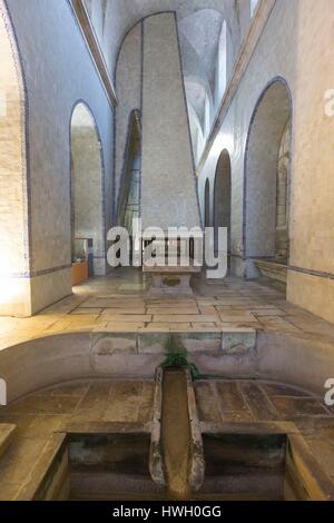 Portugal, Estremadura Provinz, das Kloster von Santa Maria de Alcobaça, klassifiziert als UNESCO-Weltkulturerbe, im 12. Jahrhundert gegründet wurde, ist ein Meisterwerk der gotischen Kunst der Zisterzienser, Innenraum der Küche Stockfoto