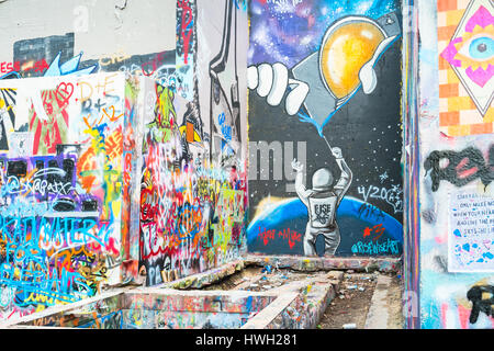 Hoffe Sie Outdoor-Galerie in Austin, Texas, USA. Es fungiert als eine offene Leinwand für Graffiti-Künstler und wurde zu einem der beliebtesten Reiseziele Austins. Stockfoto