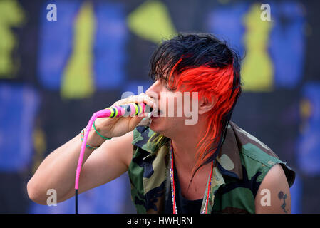 BARCELONA - 29 Mai: Julian Casablancas und The Voidz (Band) in Konzert im Primavera Sound Festival 2015 am 29. Mai 2015 in Barcelona, Spanien. Stockfoto