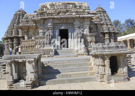 Eintritt Hausfassade zum wichtigsten Heiligtum im Chennakesava Tempel, Hoysala Architektur an Somnathpur, Karnataka, Indien