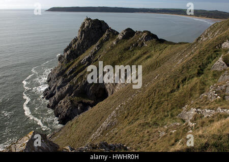 Leder Loch Höhle befindet sich auf dem Tor, westlich von Three Cliffs Bay und war in der Jungsteinzeit besiedelt. Kletterer verwenden Sie die nach Süden ausgerichtete Steilküste. Stockfoto