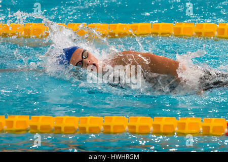 Mailand, Italien - 10. März 2017: weibliche Schwimmer beim 7. Trofeo Citta di Milano-schwimmen-Wettbewerb. Stockfoto