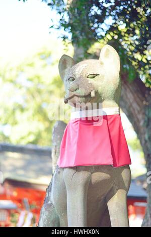 Fox-Statue am Fushimi Inari-Schrein in Kyoto, Japan Stockfoto