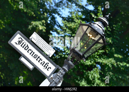 Laterne, Juedenstrasse, Spandau, Berlin, Deutschland, Jüdenstraße Stockfoto