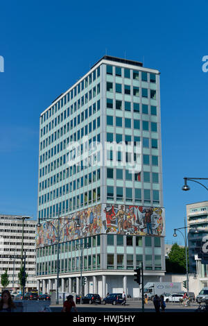 Haus des Lehrers, Otto-Braun-Straße, Mitte, Berlin, Deutschland Stockfoto