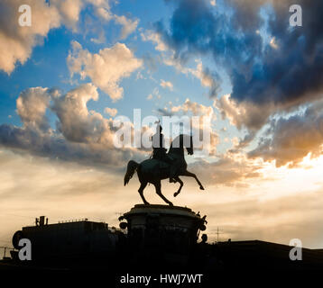 ST. PETERSBURG, Russland - 14. Juli 2016: Das Denkmal Nikolaus i. (1859) in St. Petersburg, Russland Stockfoto