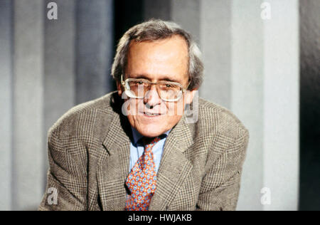 Deutscher Kabarettist, Autor und Wis Dieter Hildebrandt, Deutschland 1980er Jahr. Deutsche Kabarettist, Autor und Schauspieler Dieter Hildebrandt, Deutschland der 80er Jahre. Stockfoto