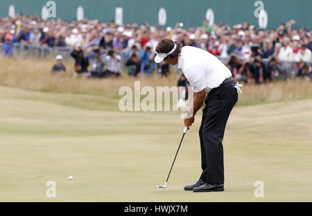 PHIL MICKELSON BIRDIES 18. MUIRFIELD EAST LOTHIAN Schottland 21. Juli 2013 Stockfoto