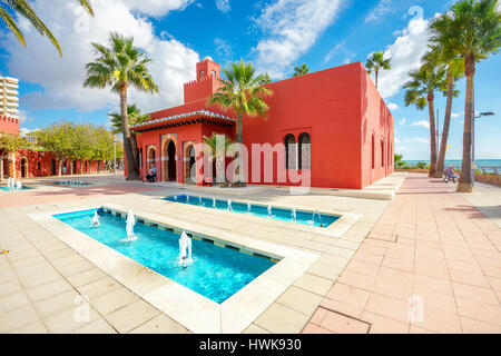 Berühmte Kulturzentrum Castillo Bil-Bil auf Benalmadena Meer, Provinz Malaga, Andalusien, Spanien Stockfoto