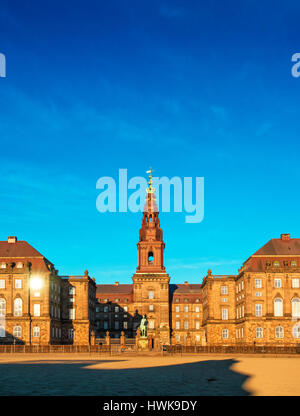 Kopenhagen, Dänemark - 11. März 2017: Schloss Christiansborg in Kopenhagen Dänemark, dänische Parlamentsgebäude. Stockfoto