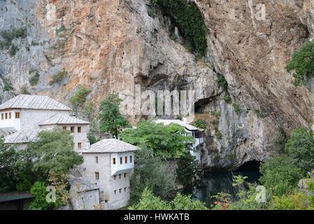 Tekke auf der Buna in Blagaj ist ein bedeutendes Denkmal der frühen osmanischen Zeit in Bosnien und Herzegowina. Es ist ein Ort, wo durch besondere Ritual, th Stockfoto