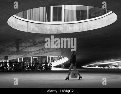 Unter das Rolex Learning Center in Lausanne, Schweiz Stockfoto