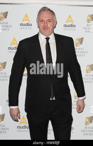 London, UK. 21. März 2017. Komiker Greg Davies kommt der Royal Television Society (RTS) Programm Awards im Grosvenor House Hotel, Park Lane. Stockfoto