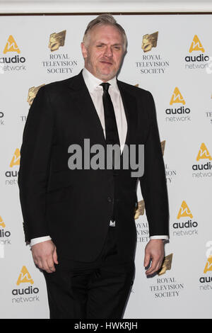 London, UK. 21. März 2017. Komiker Greg Davies kommt der Royal Television Society (RTS) Programm Awards im Grosvenor House Hotel, Park Lane. Stockfoto