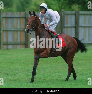 MACK DAS MESSER. 9. Juli 1994 von LESTER PIGGOTT GERITTEN Stockfoto