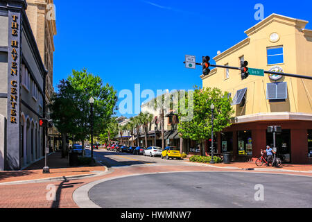 An der Kreuzung von W. Central Ave und 3rd Street in Winter Haven Fl; mrchenhafter Stockfoto