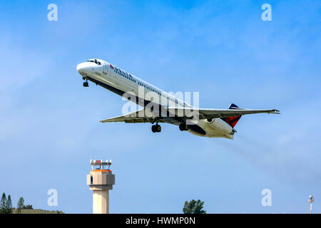 Delta Airlines McDonnell Douglas MD-88 von Sarasota SRQ Flughafen in Florida Stockfoto