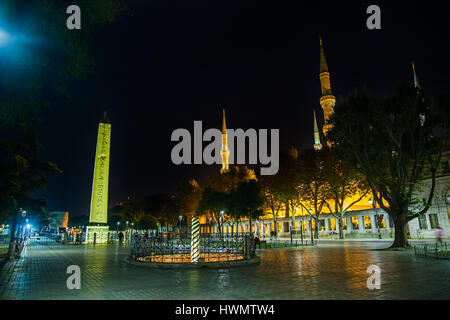 Sultanahmet Meydani bei Nacht Stockfoto