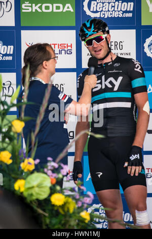 Ian Stannard vom Team Sky gibt Interview in Phase 4 der Tour von Großbritannien 2016 in Denbigh Stockfoto