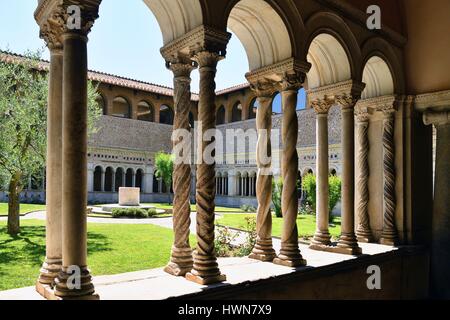 Italien, Latium, Rom, Altstadt Weltkulturerbe der UNESCO, San Giovanni in Laterano Basilika, den Kreuzgang aus dem 13. Jahrhundert Stockfoto