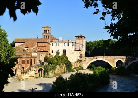 Italien, Latium, Rom, Altstadt Weltkulturerbe der UNESCO, Tiberine Insel und Fabricio-Brücke über den Tiber Stockfoto