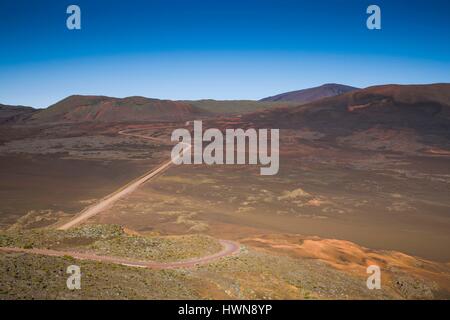 Frankreich, La Réunion, Weltkulturerbe von UNESCO, Bourg-Murat, Plaine des Sables, Asche schlicht Weg zum Vulkan Piton De La Fournaise Stockfoto