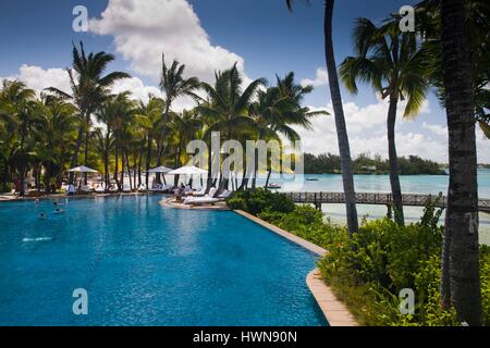 Mauritius, östlichen Mauritius Trou d' Eau Douce, Le Touessrok Resort Hotel, pool Stockfoto